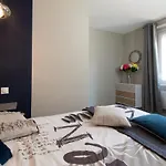 Lejlighed Le Red St Leon : Lit Queen Size * Wifi * Ideal Couple
