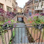 Le Red St Leon : Lit Queen Size * Wifi * Ideal Couple * Colmar