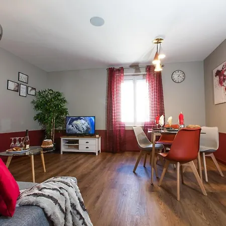 Le Red St Leon : Lit Queen Size * Wifi * Ideal Couple * Colmar