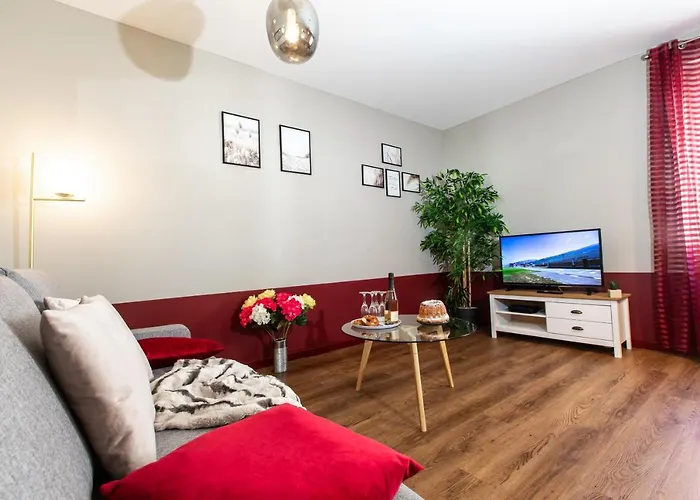 Le Red St Leon : Lit Queen Size * Wifi * Ideal Couple