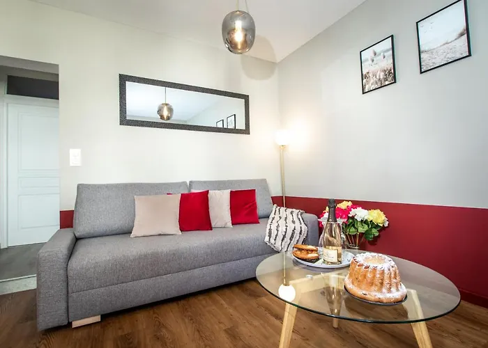 公寓 Le Red St Leon : Lit Queen Size * Wifi * Ideal Couple 科尔马